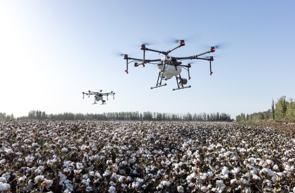 无人机应用哪些行业比较吃香?如何选择适合自己的无人机行业(图1) zb01.jpg